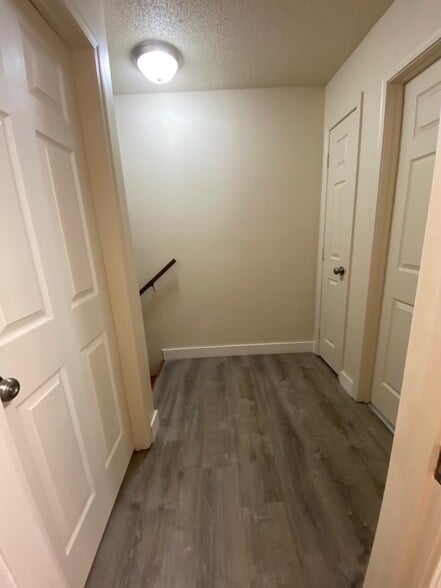 Building Photo - 1008 Jane Dr