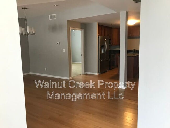 Building Photo - 7405 Battery Park Blvd