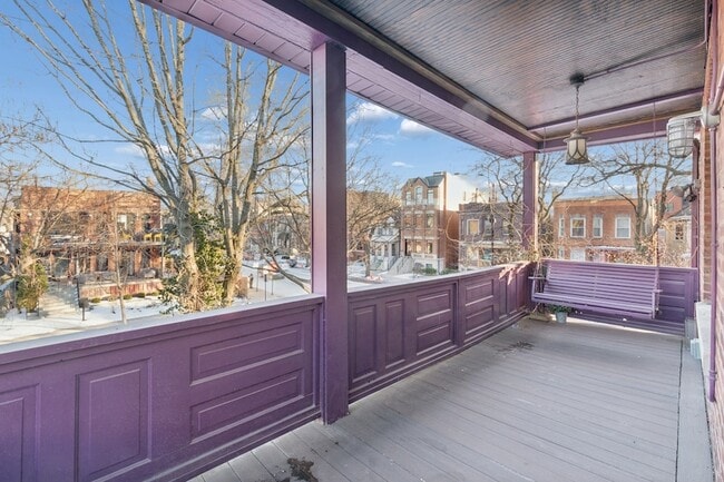 Building Photo - 5202 N Lakewood Ave