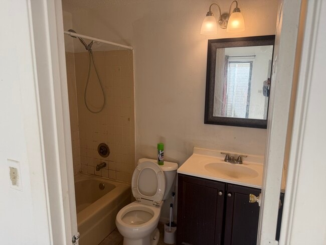 Building Photo - 1009 Pheasant Run Ln