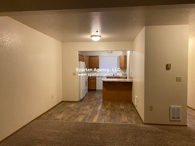 Building Photo - 131 23rd Ave SE