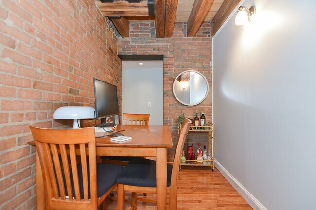 Building Photo - 99 Fulton St