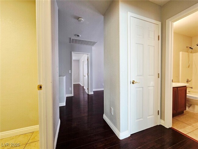 Building Photo - 6161 Wild Lilac Ct