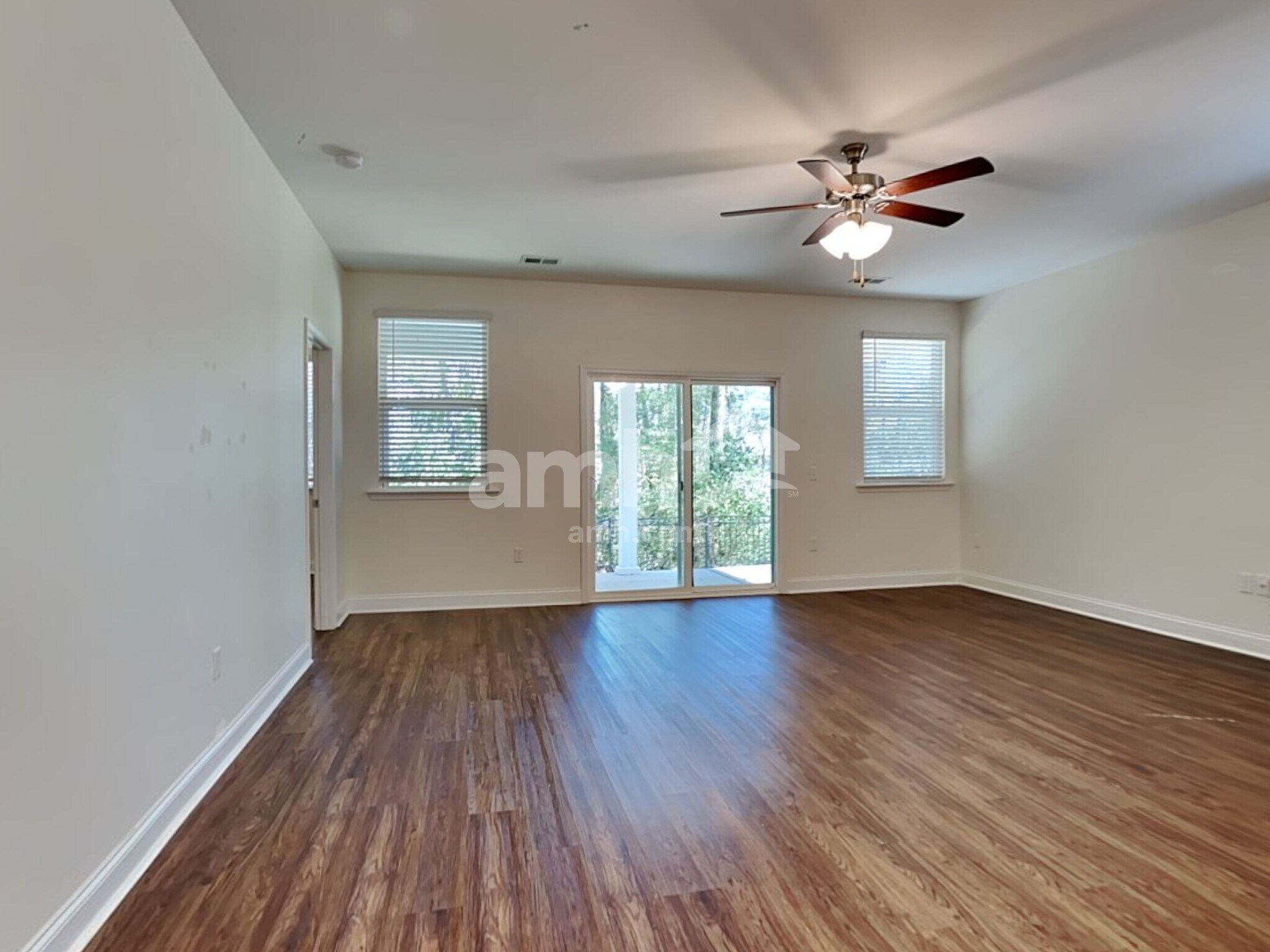 Building Photo - 417 Pine Terrace Dr