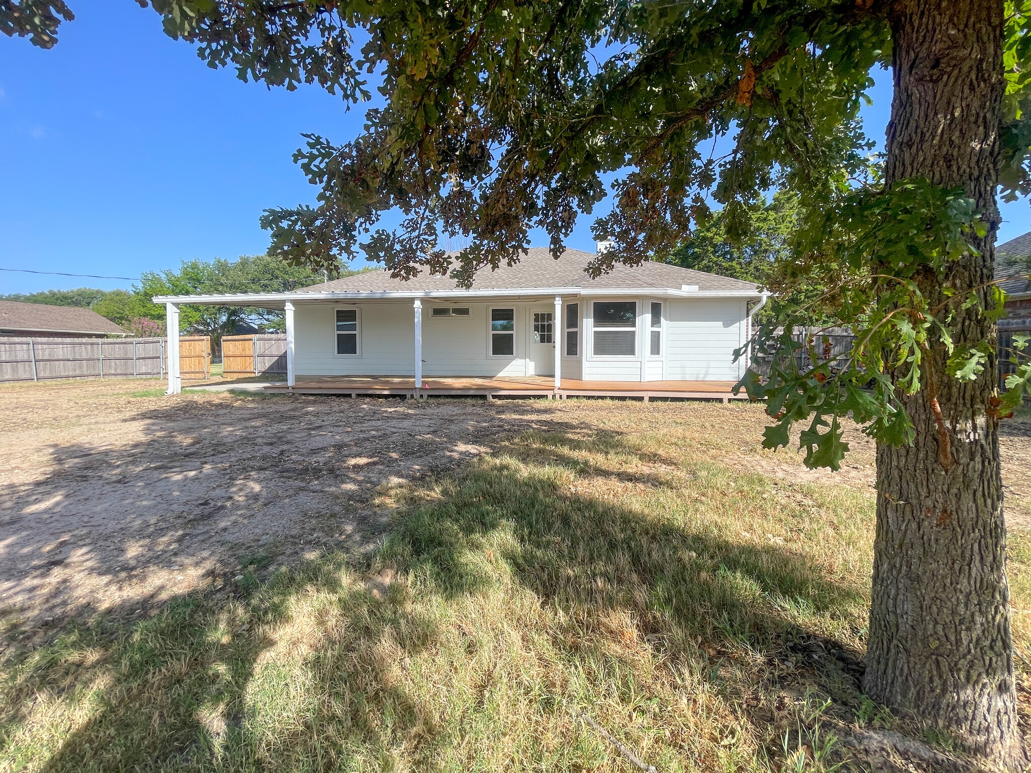 Building Photo - 14308 Chisolm Dr