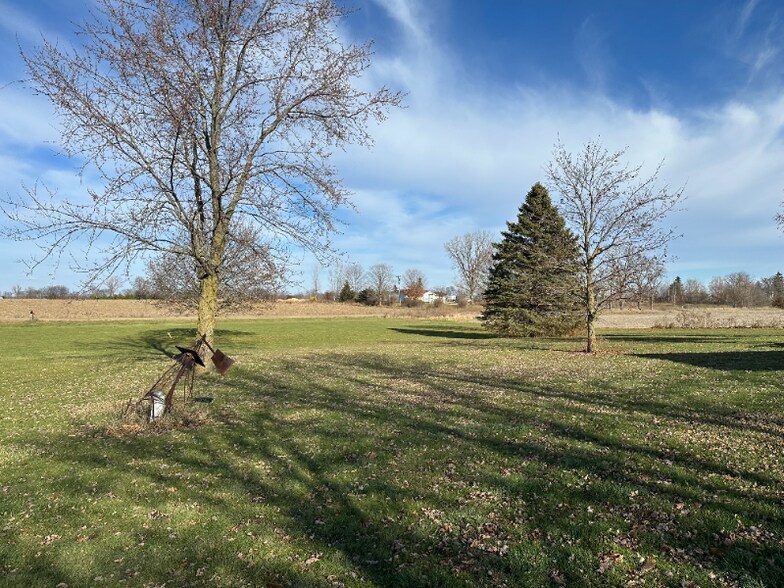 Building Photo - 5963 W Chadwick Rd