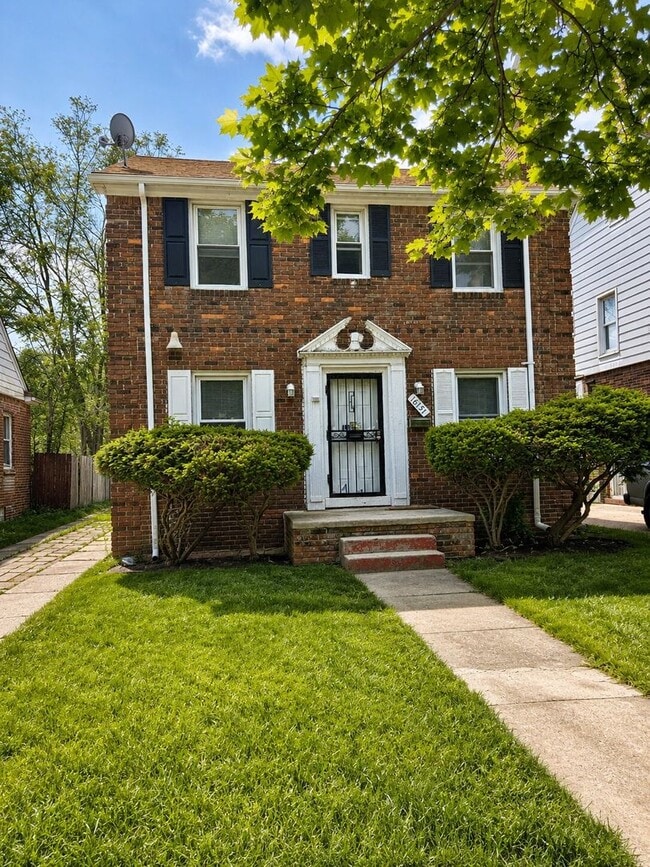 Building Photo - Spacious 3-Bedroom Home Ready for Move-In