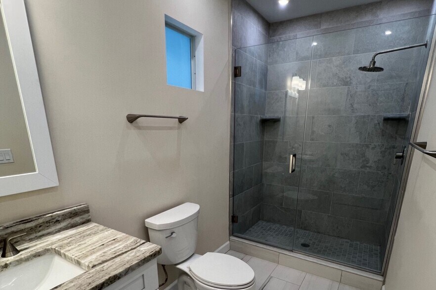 Building Photo - 191 Anchorage St