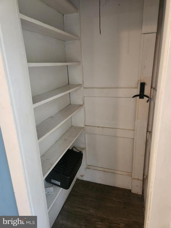 Building Photo - 322 S Maple Ave