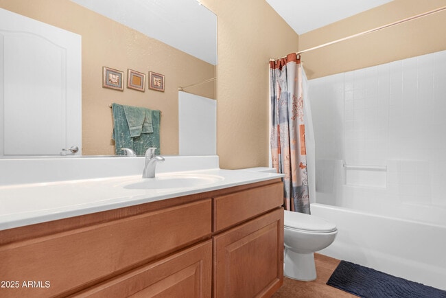 Building Photo - 44454 W Oster Dr