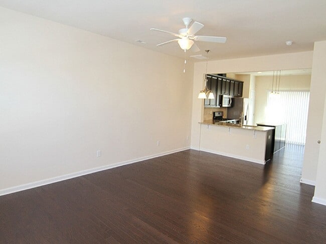 Building Photo - Live in Popular Thompson Ridge near Duke!