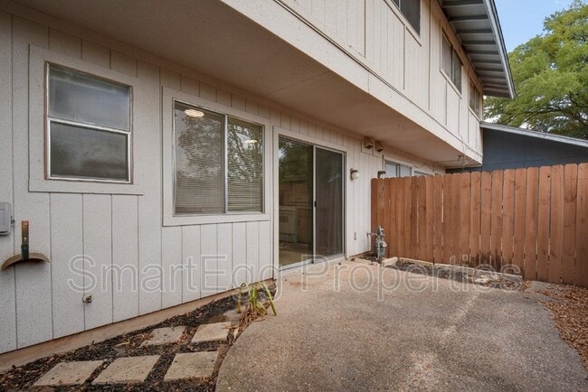 Building Photo - 5905 Little Creek Trail