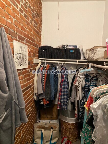 Building Photo - 23 Cortes St