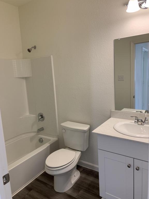 Building Photo - 1640 Hossler Trl