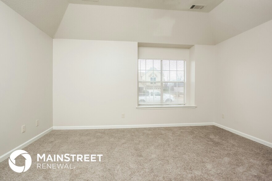 Building Photo - 6469 Trysting Oak Dr