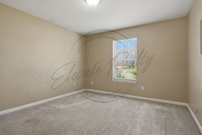 Building Photo - SPRING SPECIAL: 1/2 OFF FIRST MONTHS RENT - Two Bedroom Ranch Duplex in Columbia!