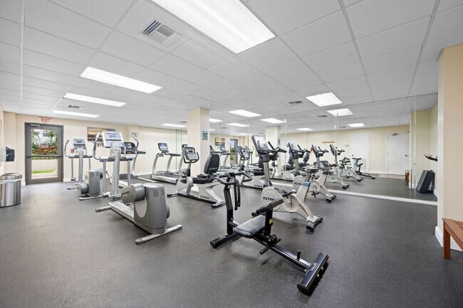 Building Photo - 5000 N Ocean Blvd
