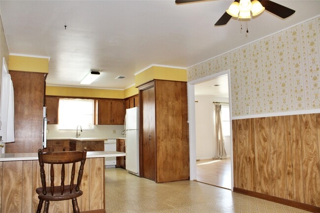 Building Photo - 218 Smith St