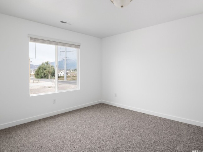 Building Photo - Brand-New Beautiful 3 Bedroom 2 Bathroom C...