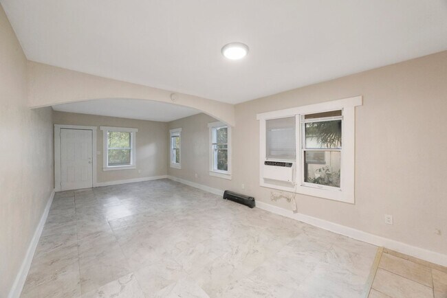 Building Photo - REDUCED  $25 App Fee  3bdrm/1bath home with large yard ** Section 8 OK *** $1795.00** Move in by ...