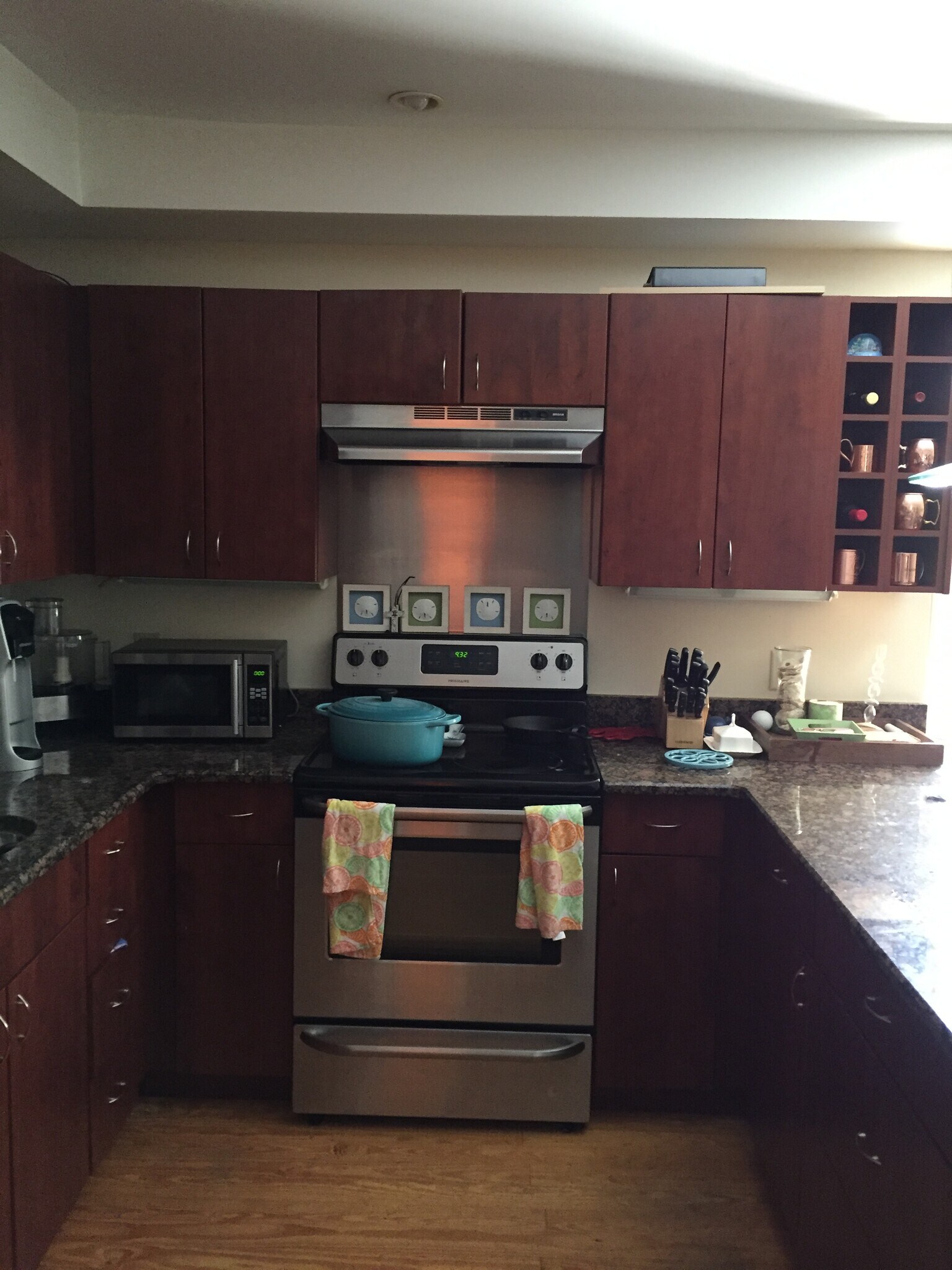 Building Photo - 17 Hampden Ct