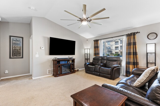 Building Photo - 4808 Patricia St