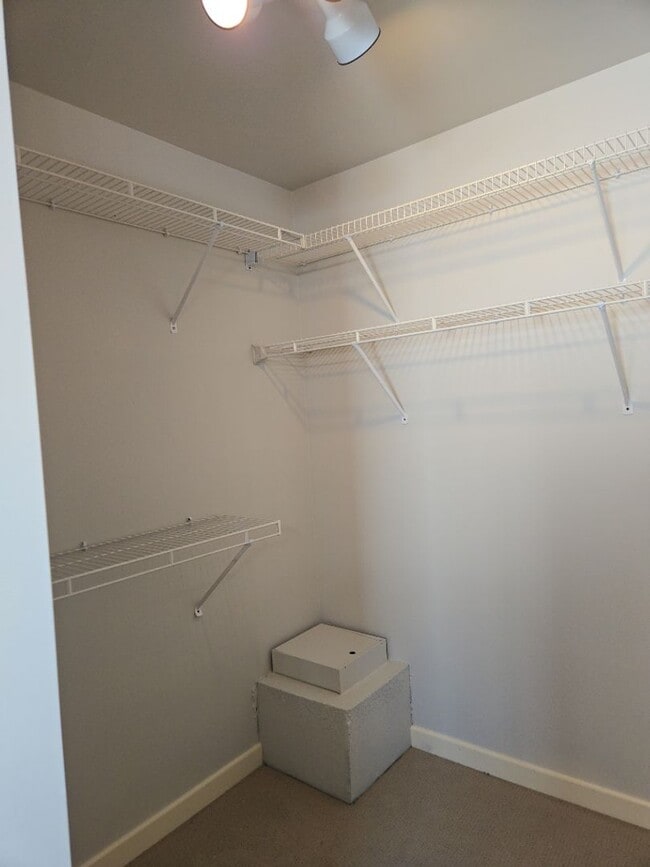 Building Photo - Must See Condo With A Phenomenal View!! $500 move in credit