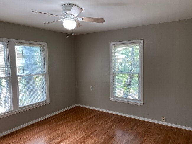 Bedroom 3 - 1741 W Frey St