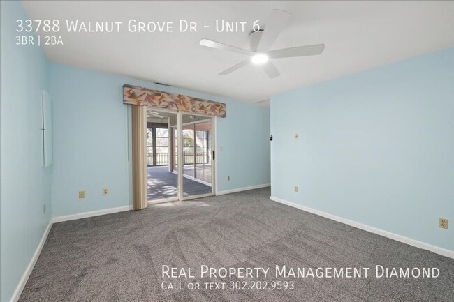 Building Photo - 33788 Walnut Grove Dr