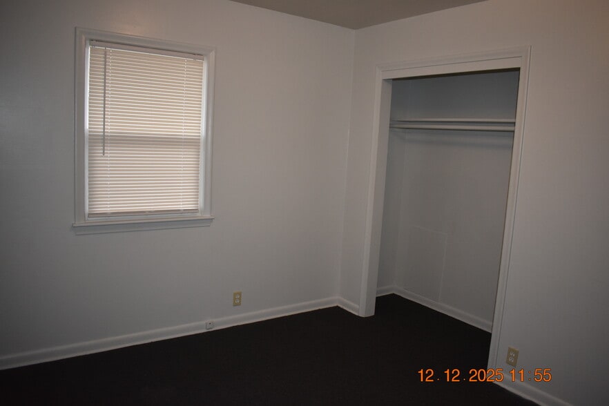 Building Photo - 5513 N 37th St