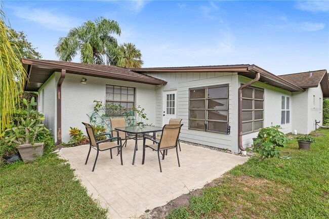 Building Photo - 3253 Oak Point Cir