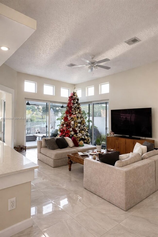 Building Photo - 3038 Marion Ave