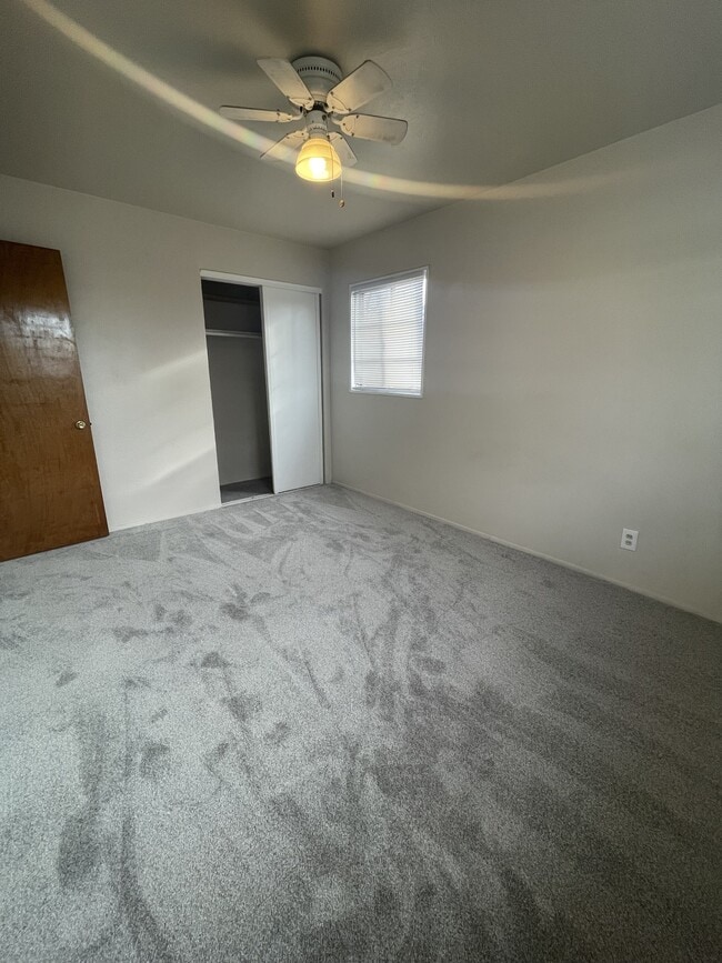 Building Photo - 10429 Ralph Ave NE