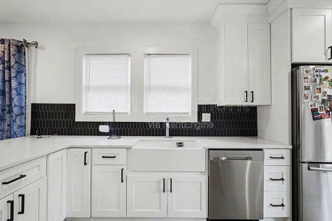 Building Photo - 1326 Blvd Lorraine SW