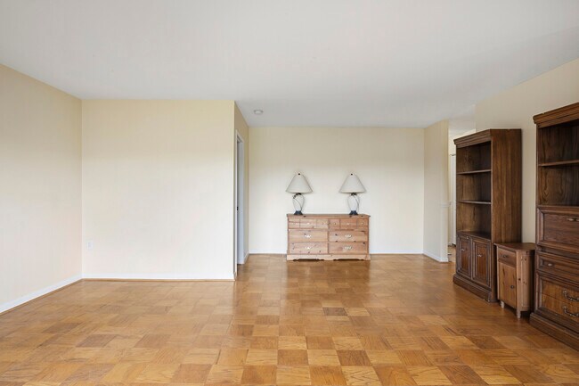 Building Photo - 5019 Green Mountain Cir