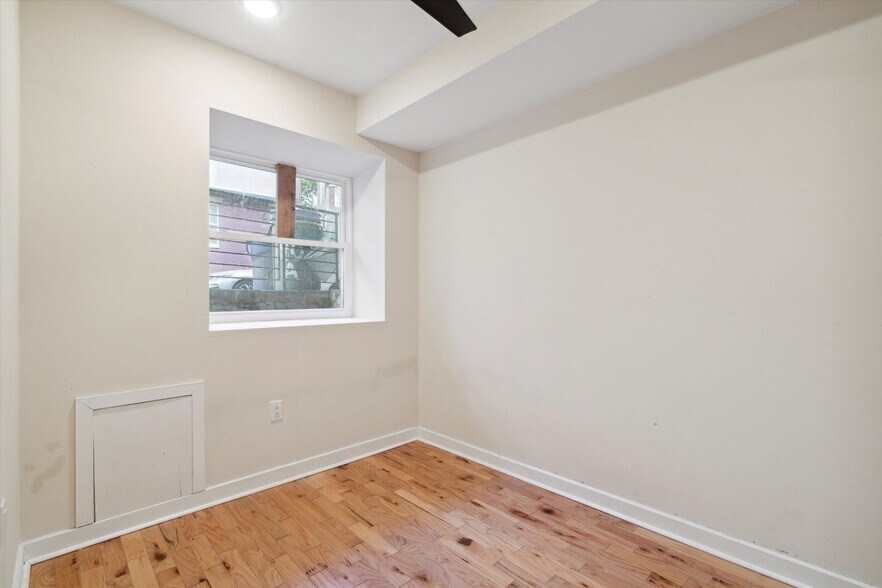 Building Photo - 1802 N Bouvier St