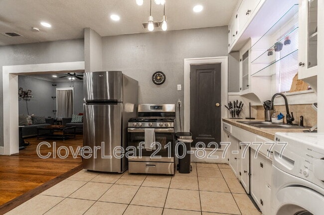 Building Photo - 723 E Euclid Ave