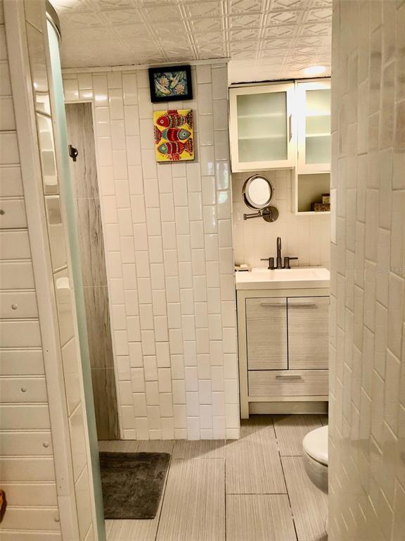 Building Photo - 102 Capri Isles Blvd