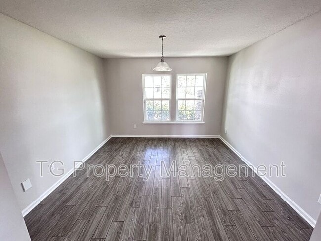 Building Photo - 102 Bluejack Ln