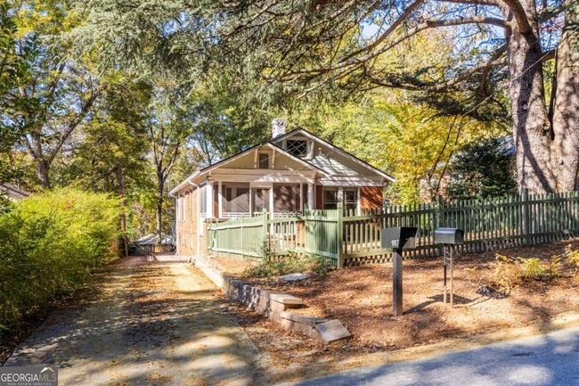 Building Photo - 987 Alloway Pl SE