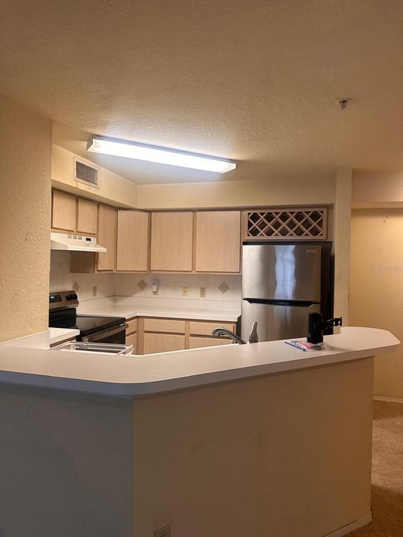 Building Photo - 820 Camargo Way