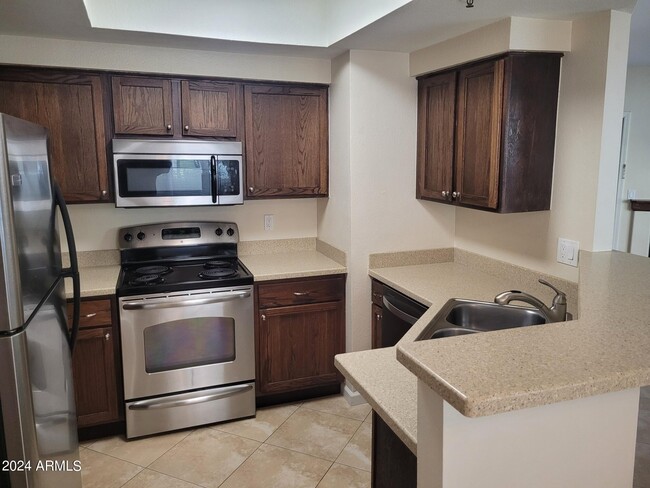 Primary Photo - 9451 E Becker Ln