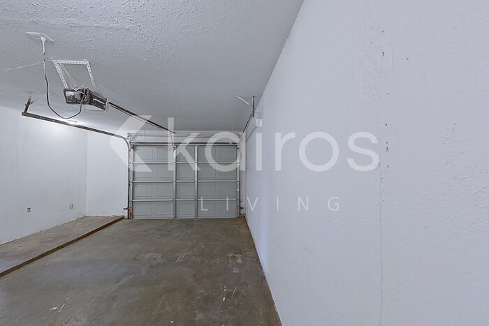 Building Photo - 5129 Leland Dr