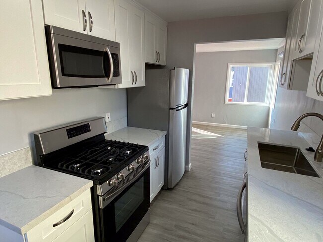 Building Photo - 4581-4585 32nd Street