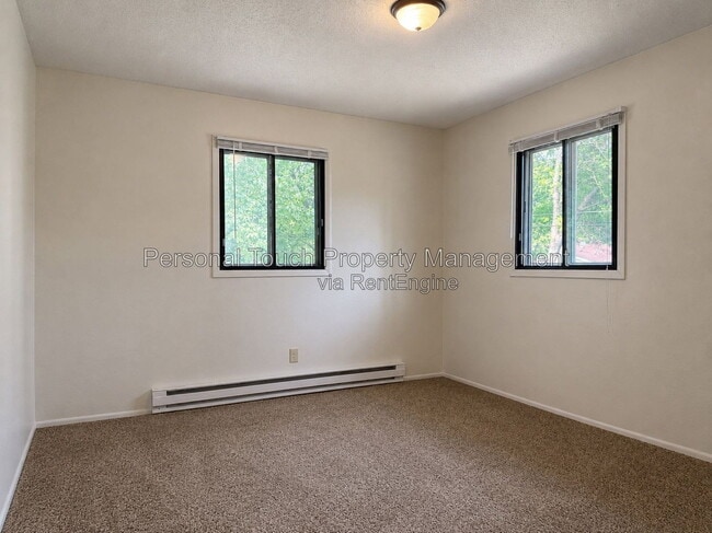 Building Photo - 420 5th Ave E