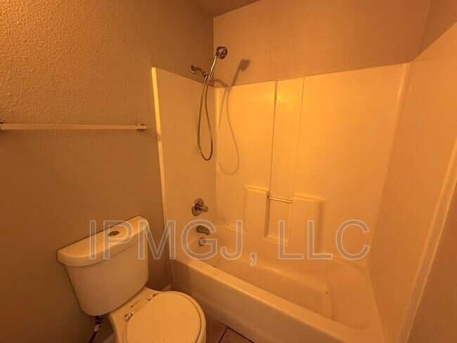 Building Photo - 3246.5 Downey Ct