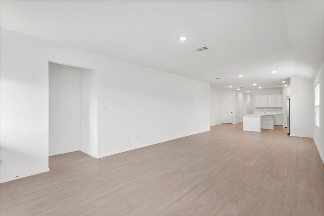 Building Photo - 316 Keefer
