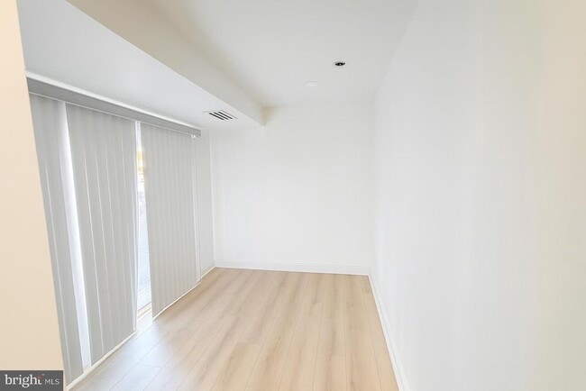 Building Photo - 10811 Violet Ct