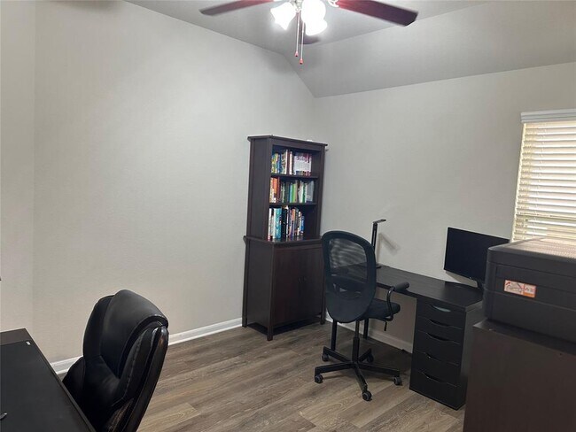 Building Photo - 12531 Lake Portal Dr