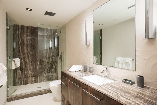 Building Photo - 126 Juan St